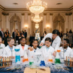 Festa Infantil Tema Pequenos Cientistas: Uma Celebração de Luxo e Descobertas